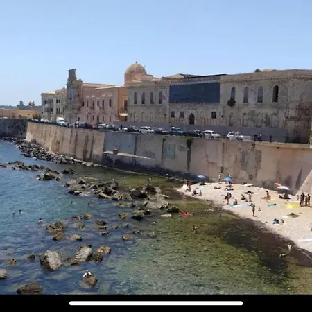 Judeka Ortigia With Jacuzzi *