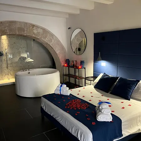Judeka Ortigia With Jacuzzi Holiday home